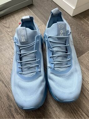 On Running Women’s Sneakers in Light Blue